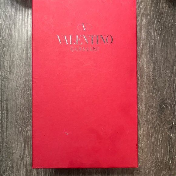 Beige Valentino size 38 EU - Picture 2 of 5